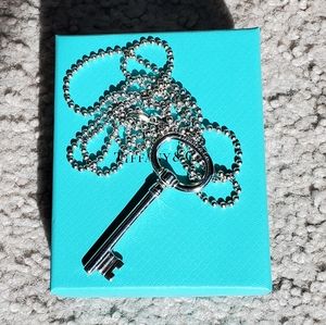 Tiffany and Co Oval Key necklace